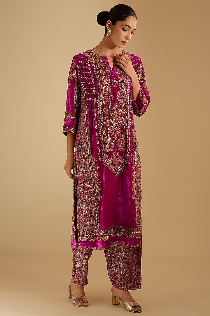 Rani Pink Silk Hand & Machine Embroidered Kurta Set by Debyani at Pernia's Pop Up Shop