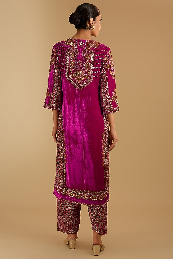 Rani Pink Silk Hand & Machine Embroidered Kurta Set by Debyani at Pernia's Pop Up Shop