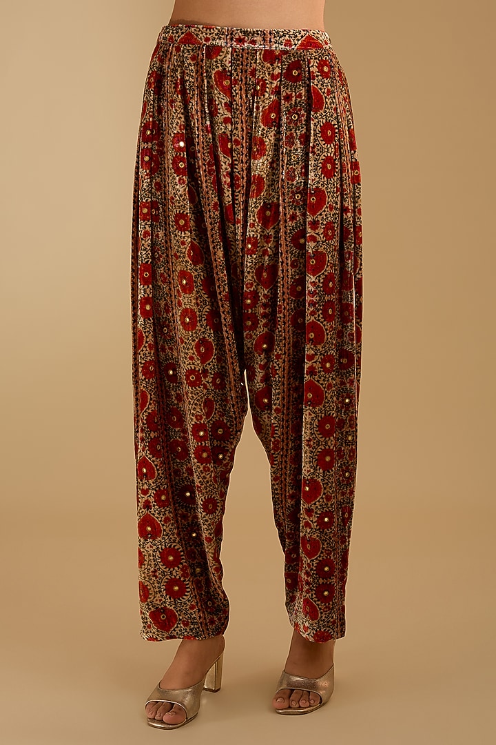 Carrot Red Silk Hand & Machine Embroidered Kurta Set by Debyani at Pernia's Pop Up Shop