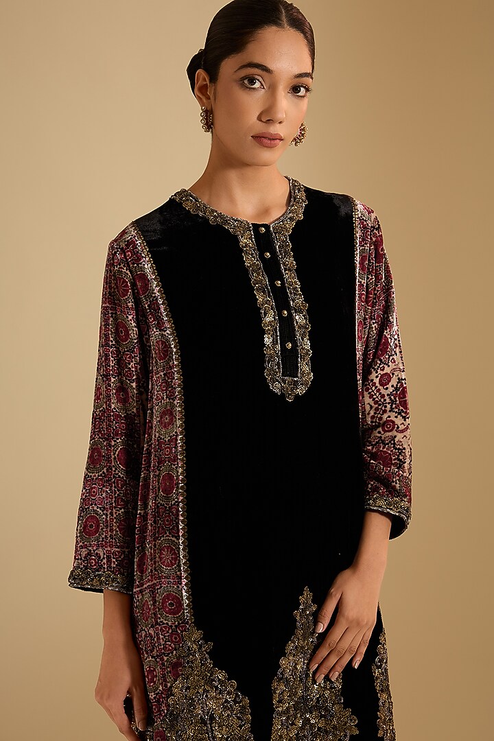 Black Silk Hand & Machine Embroidered Kurta Set by Debyani at Pernia's Pop Up Shop