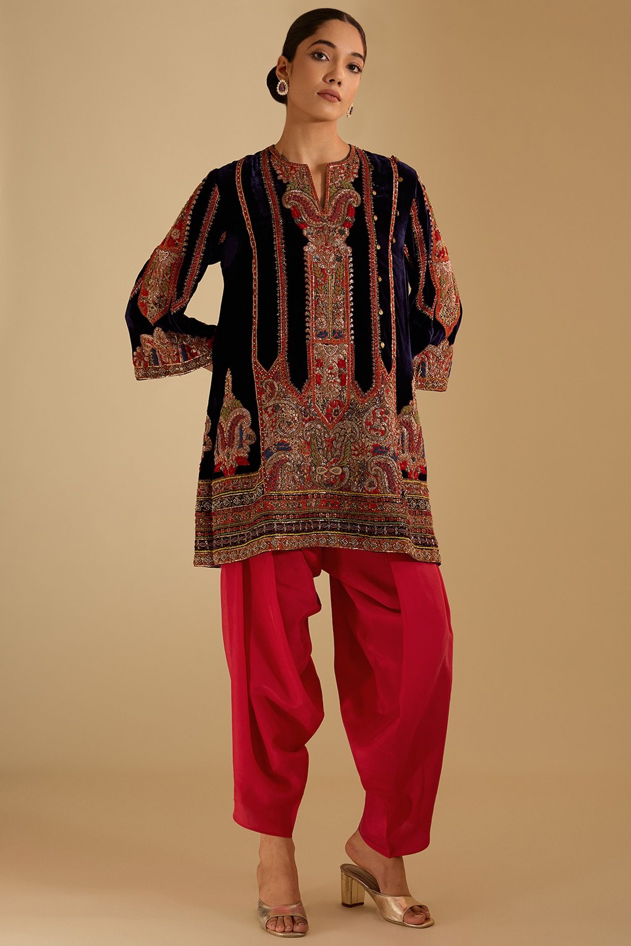 Buy Punjabi Jeans Kurta for Women Online from India s Luxury Designers 2024