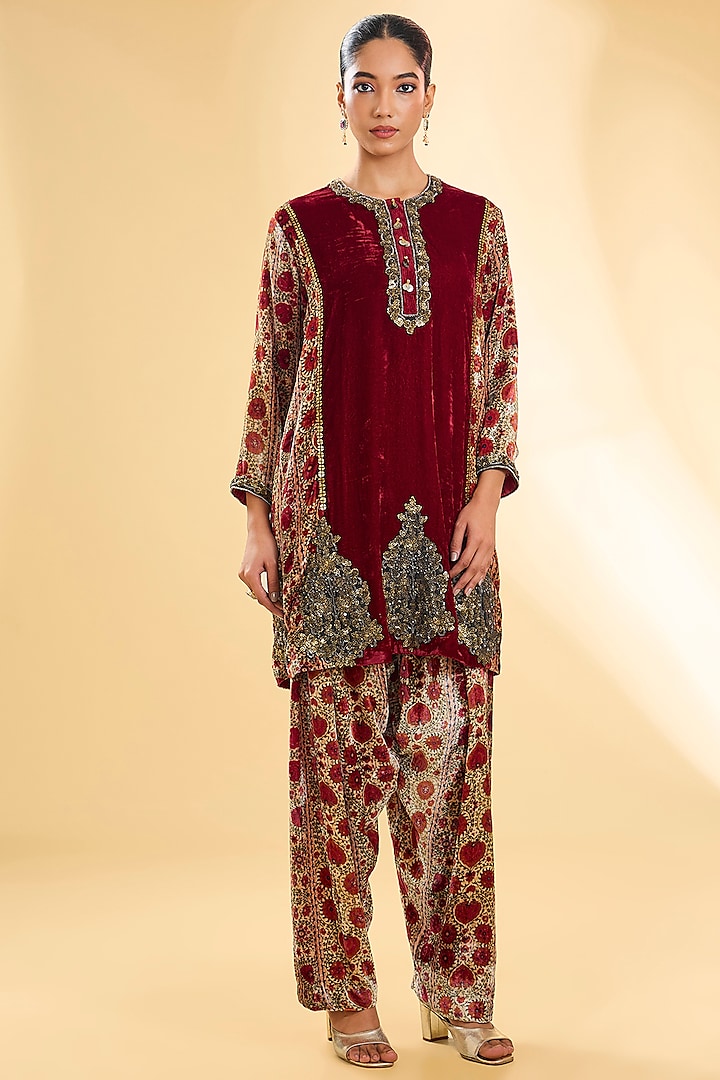 Red Velvet Hand & Machine Embroidered Kalidar Kurta Set by Debyani at Pernia's Pop Up Shop