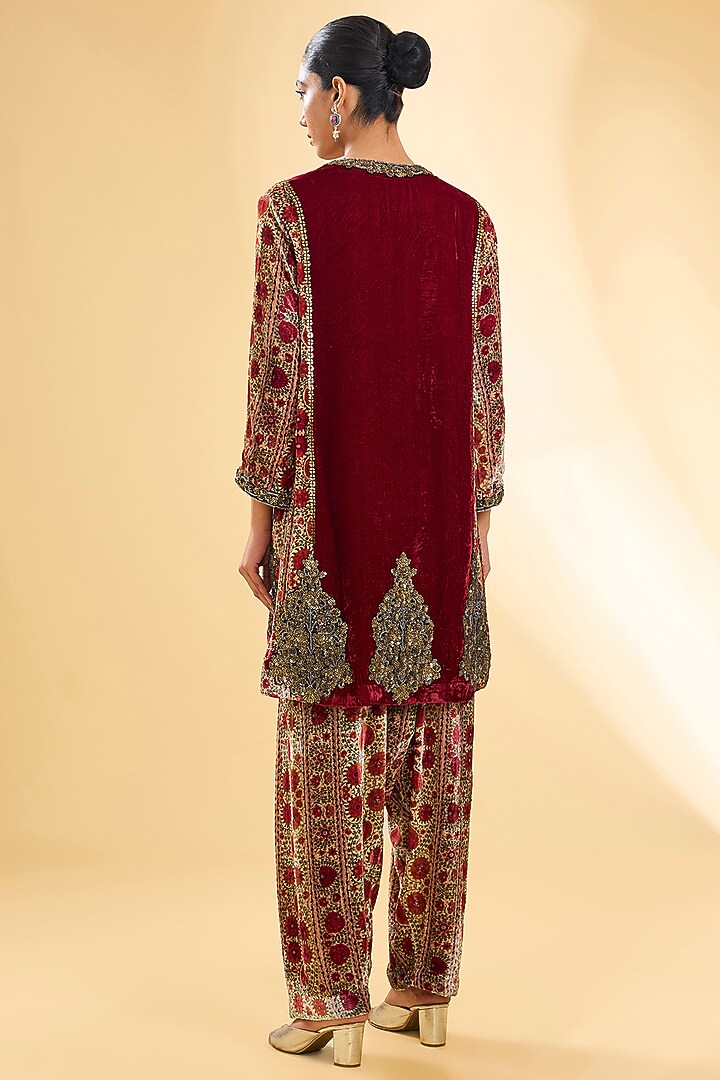 Red Velvet Hand & Machine Embroidered Kalidar Kurta Set by Debyani at Pernia's Pop Up Shop