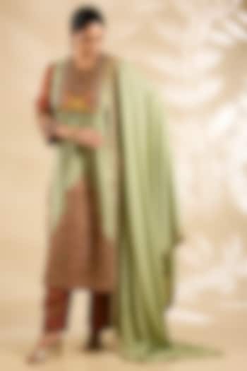 Green Silk Embroidered & Printed Kurta Set by Debyani at Pernia's Pop Up Shop