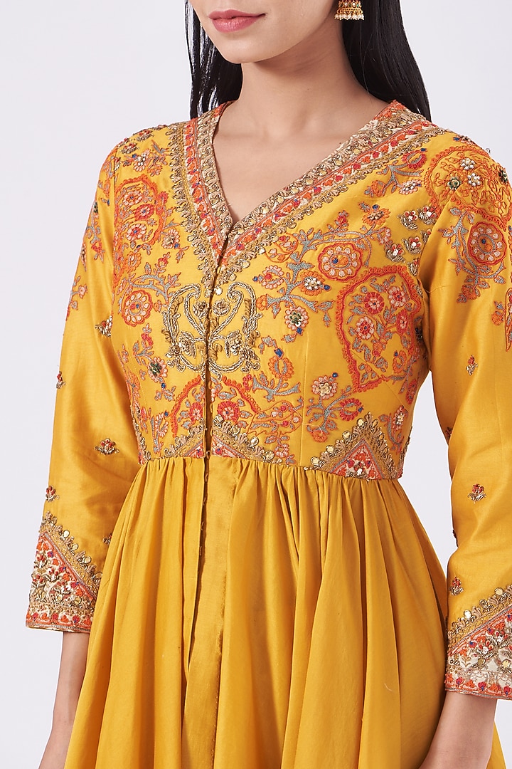 Mustard Chanderi Tunic Set by Debyani at Pernia's Pop Up Shop