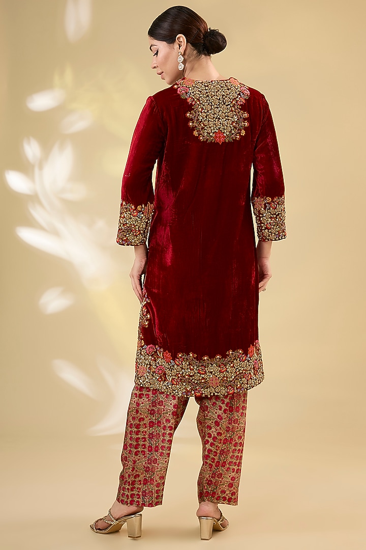 Red Velvet Hand & Machine Embroidered Kurta Set by Debyani at Pernia's Pop Up Shop