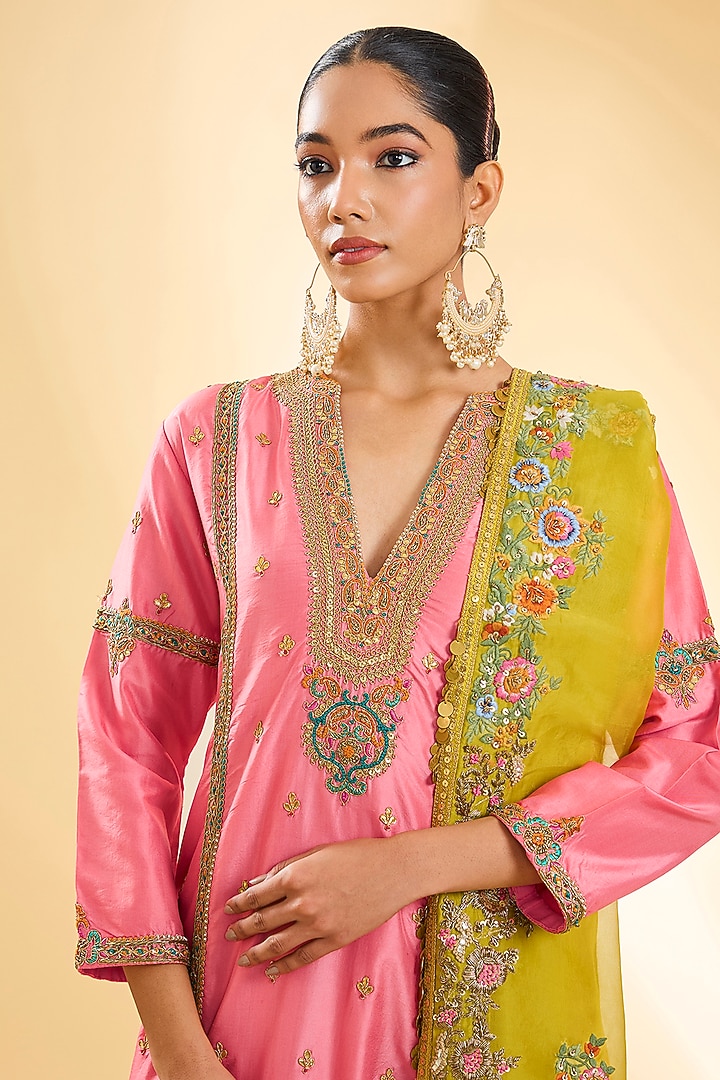 Blush Pink Silk Hand & Machine Embroidered Kurta Set by Debyani at Pernia's Pop Up Shop