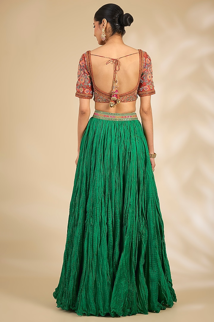Green Chanderi Crushed Skirt Reception Saree Set by Debyani at Pernia's Pop Up Shop
