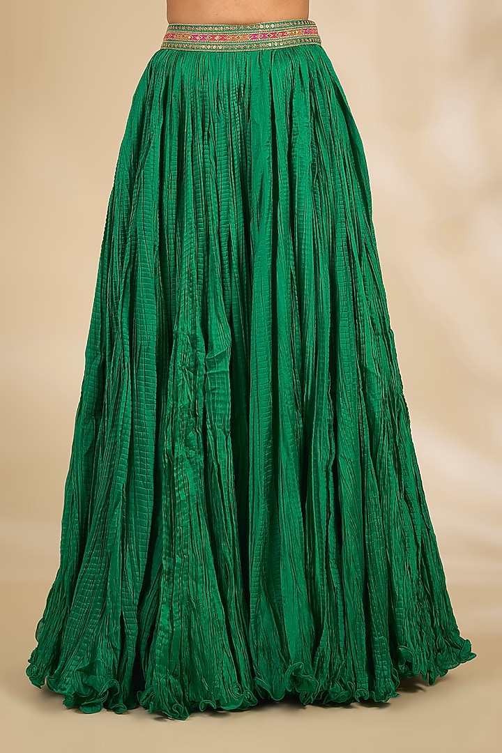 Green Chanderi Crushed Skirt Reception Saree Set by Debyani at Pernia's Pop Up Shop