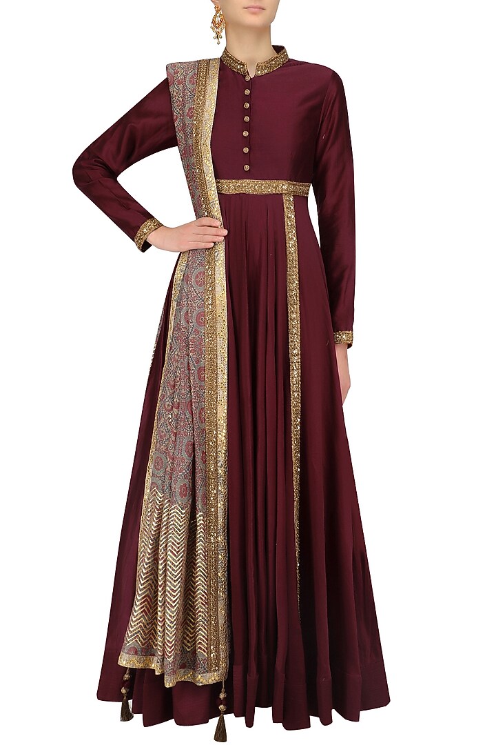Maroon sequins embroidered kalidaar kurta set available only at Pernia's Pop Up Shop.