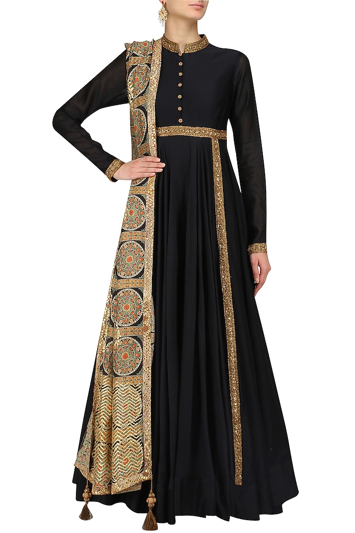 Black sequins embroidered kalidaar kurta set available only at Pernia's Pop Up Shop.