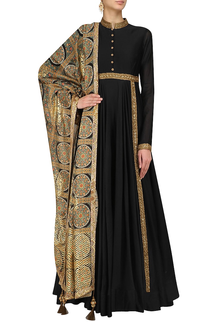 Black sequins embroidered kalidaar kurta set available only at Pernia's Pop Up Shop.