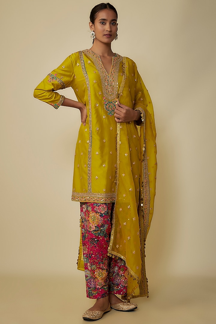 Yellow Silk Hand & Machine Embroidered Kurta Set by Debyani at Pernia's Pop Up Shop