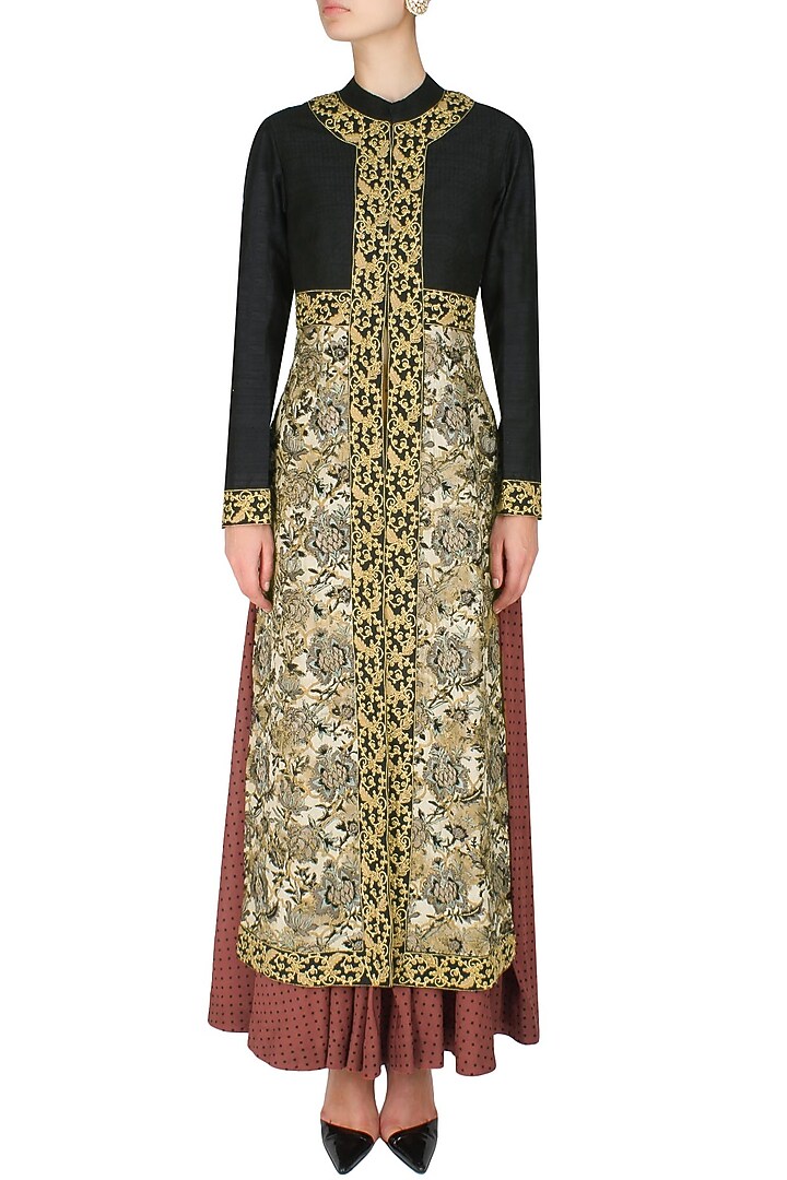 Black and white floral print kurta with handcrafted flared pants available only at Pernia's Pop Up Shop.