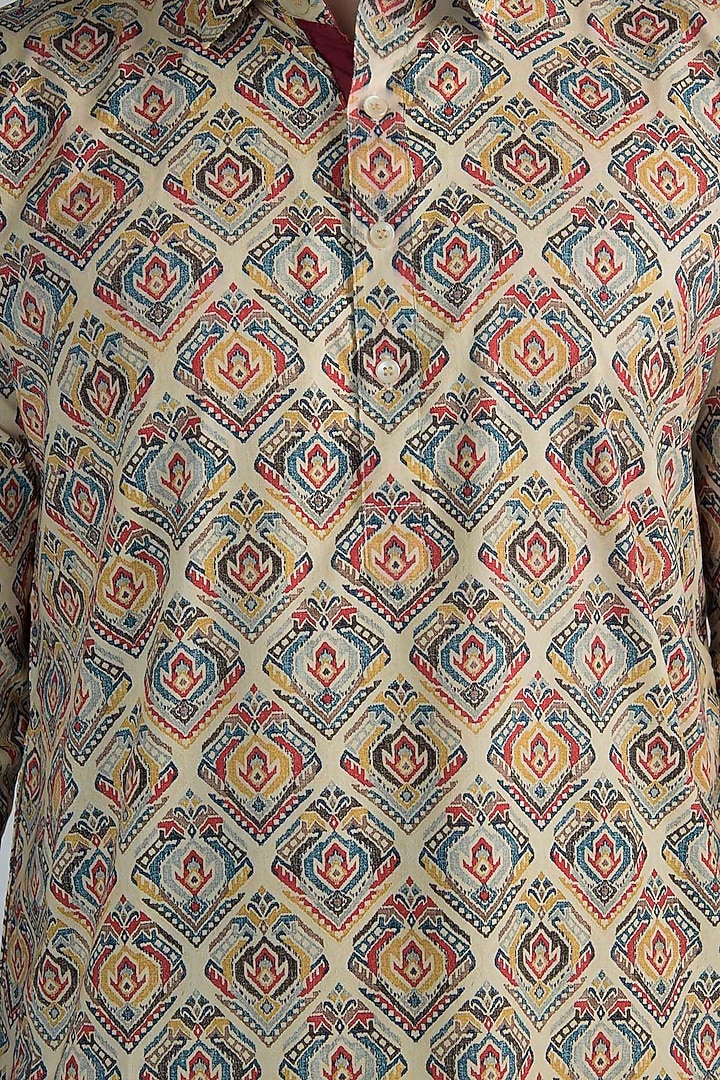 Beige Digital Printed Kurta by Devanshi Didwania at Pernia's Pop Up Shop