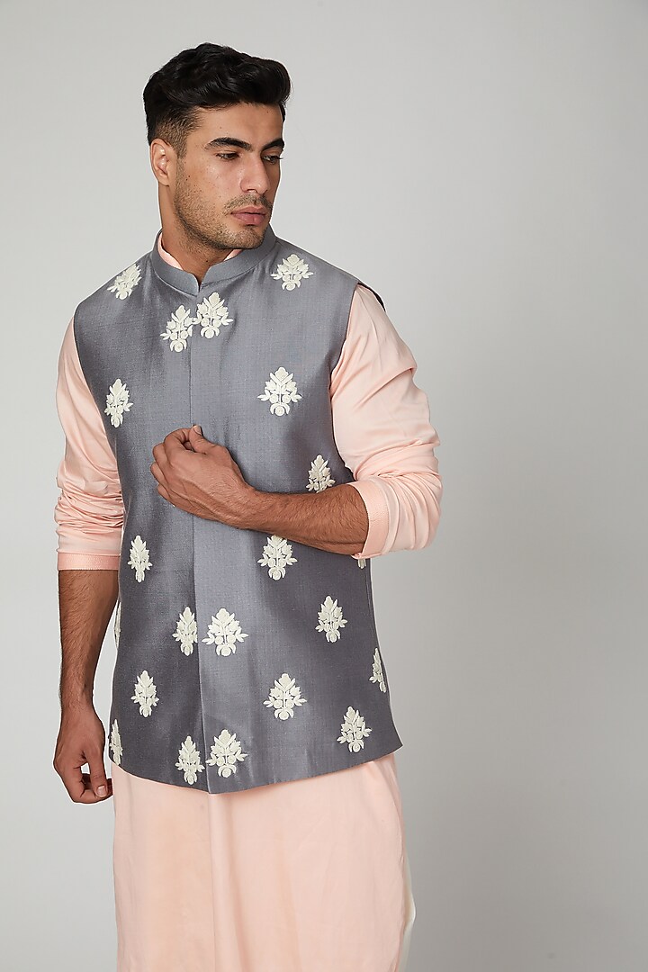 Grey Hand Embroidered Jacket by Devanshi Didwania at Pernia's Pop Up Shop