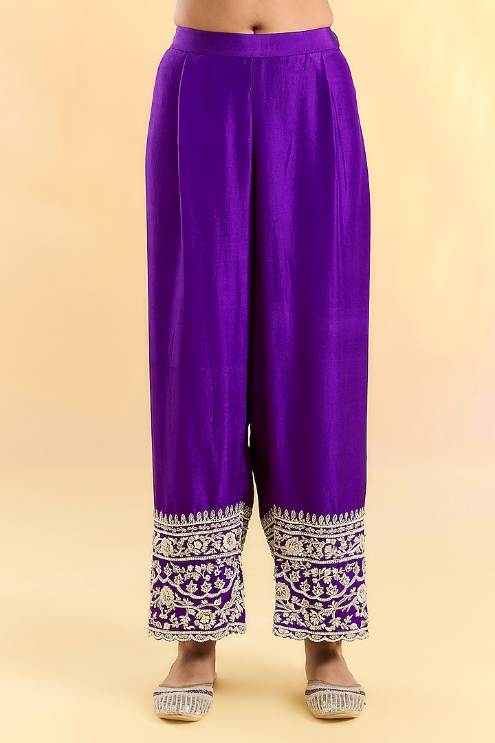 Purple Organza Hand & Machine Embroidered Kurta Set by Devika Bhayana at Pernia's Pop Up Shop