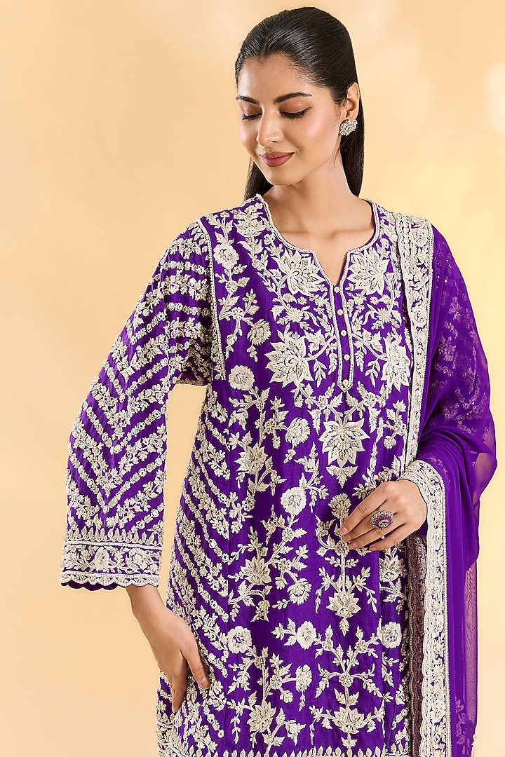Purple Organza Hand & Machine Embroidered Kurta Set by Devika Bhayana at Pernia's Pop Up Shop
