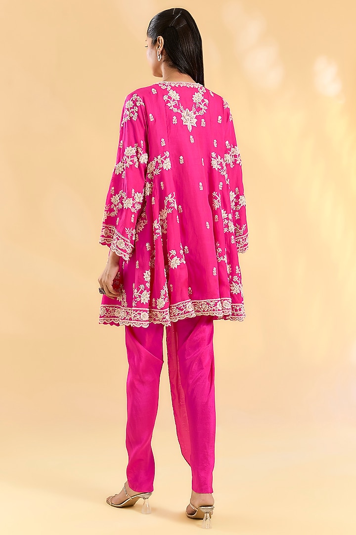 Rani Pink Organza Hand & Machine Embroidered Kurta Set by Devika Bhayana at Pernia's Pop Up Shop