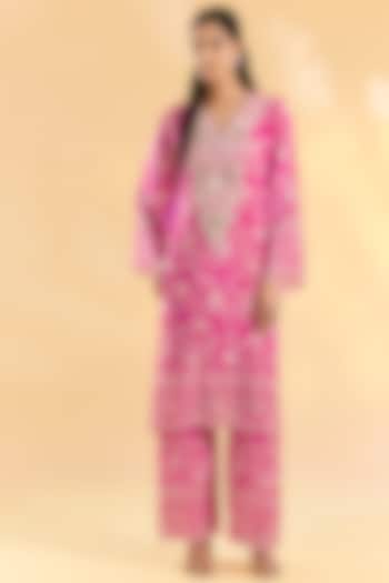 Rani Pink Crepe Hand & Machine Embroidered Kaftan Set by Devika Bhayana at Pernia's Pop Up Shop