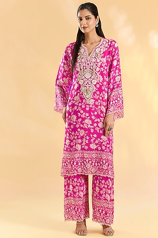 Rani Pink Crepe Hand & Machine Embroidered Kaftan Set by Devika Bhayana