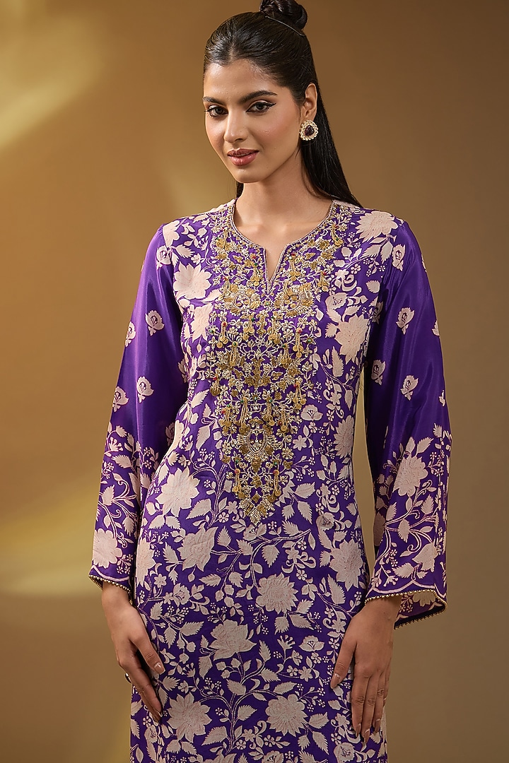Pink Crepe Floral Printed Kaftan Set by Devika Bhayana at Pernia's Pop Up Shop