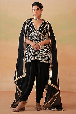 Black Georgette Embroidered Kurta Set by Deepika Chadha