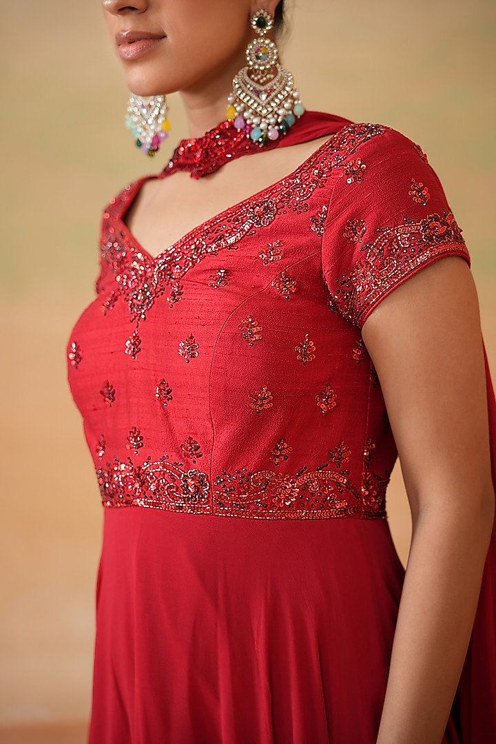 Red Georgette Embroidered Wedding Anarkali Set by Deepika Chadha at Pernia's Pop Up Shop