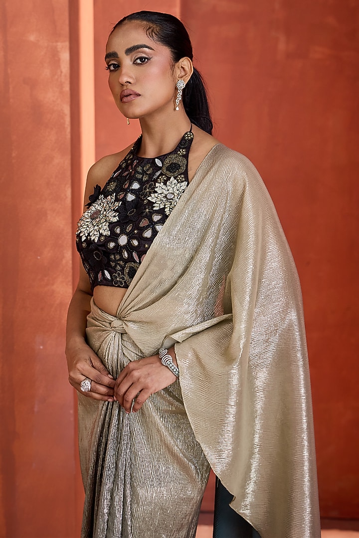 Green Ombre Shimmer Draped Skirt Wedding Saree Set by Deepika Chadha at Pernia's Pop Up Shop