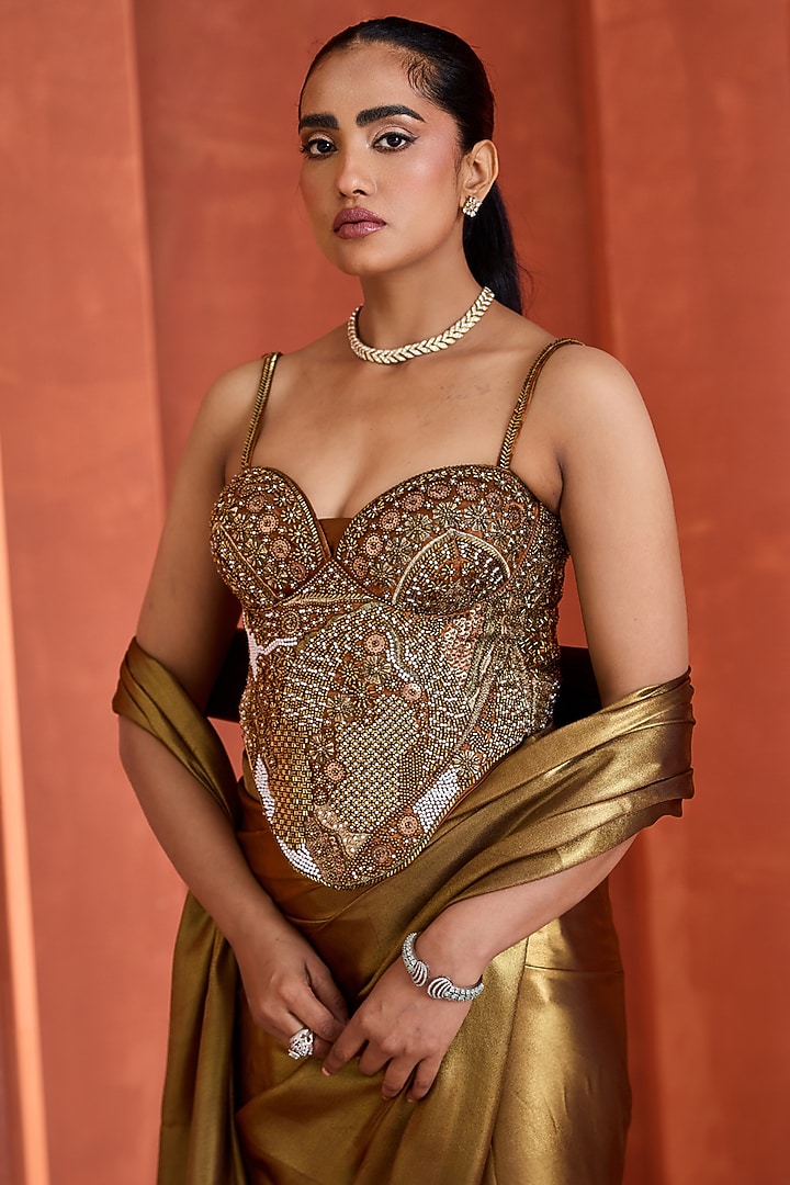 Antique Gold Foil Ready-To-Wear Wedding Saree Set by Deepika Chadha at Pernia's Pop Up Shop