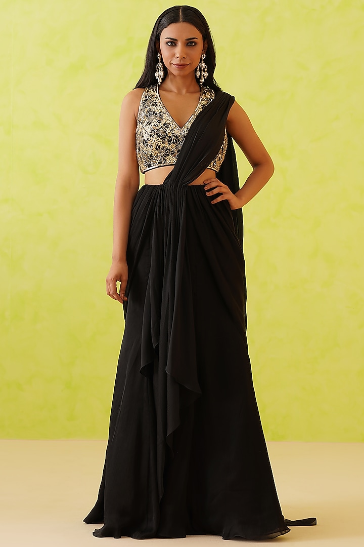 Black Satin Georgette Draped Saree Set by Deepika Chadha at Pernia's Pop Up Shop