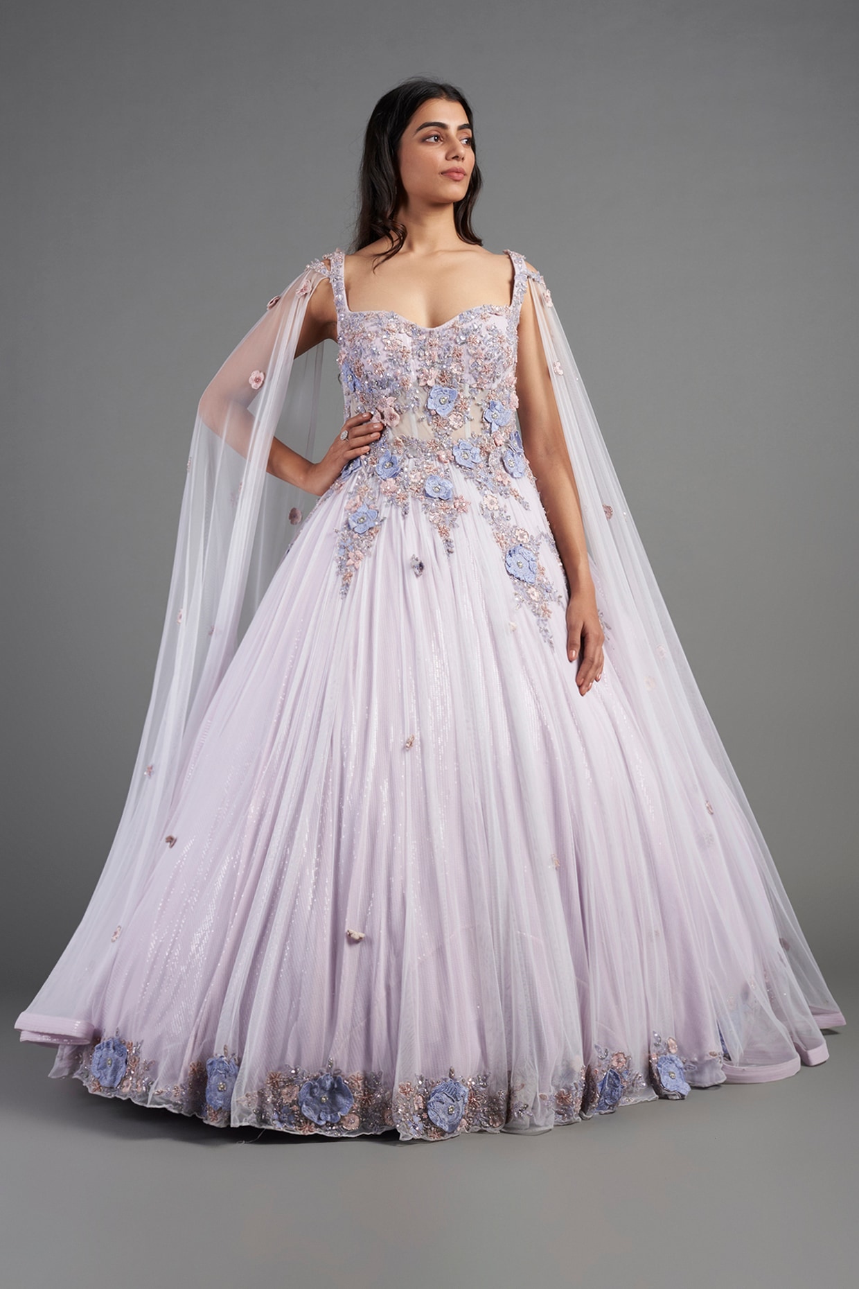 Latest trends and collections of evening dresses and gowns I Lebanon | Evening  dresses, Couture evening dress, Gowns
