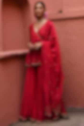 Vermillion Chanderi Sharara Set by Deep thee at Pernia's Pop Up Shop