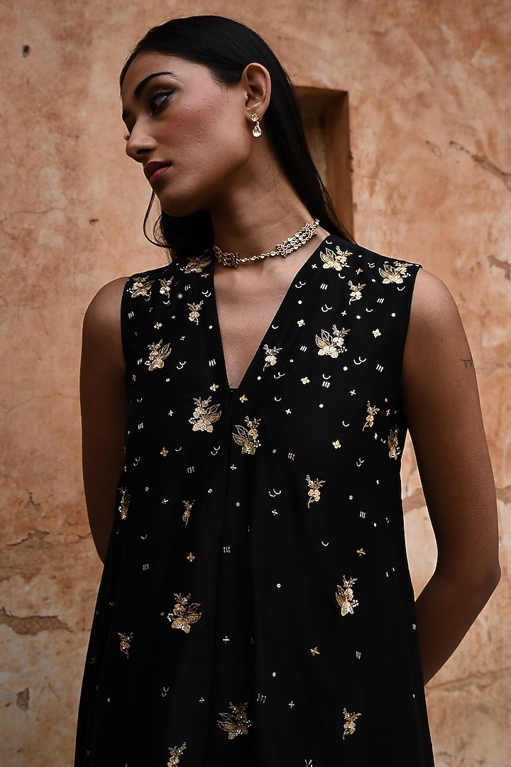 Black Chanderi Embroidered Asymmetrical Vacation Dress by Deep thee at Pernia's Pop Up Shop