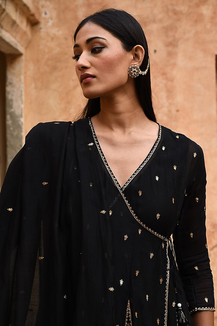 Black Chanderi Embroidered Angrakha Kurta Set by Deep thee at Pernia's Pop Up Shop