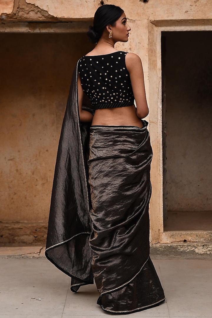 Black Chanderi & Tissue Zardosi Hand Embroidered Striped Wedding Saree Set by Deep thee at Pernia's Pop Up Shop