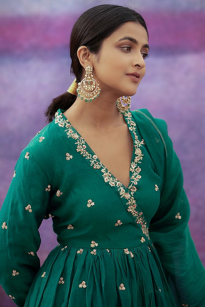 Green Hand Embroidered Sharara Set by Deep thee at Pernia's Pop Up Shop