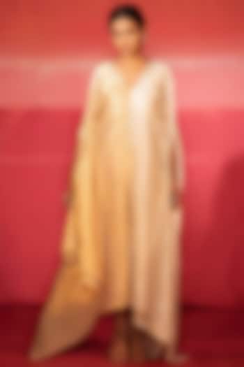 Metallic Hand Embroidered Kaftan by Deep thee at Pernia's Pop Up Shop