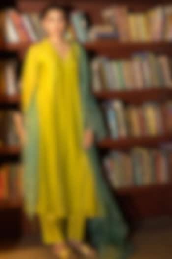 Neon Green Organza & Chanderi A-Line Embroidered Kurta Set by Deep thee at Pernia's Pop Up Shop