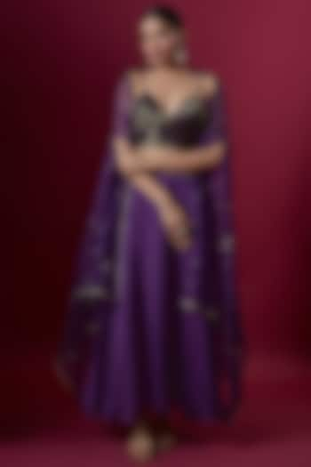 Purple Chanderi & Organza Embroidered Cape Set by Deep thee at Pernia's Pop Up Shop