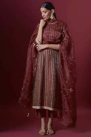 Wine Chanderi & Organza Embroidered Kurta Set by Deep thee