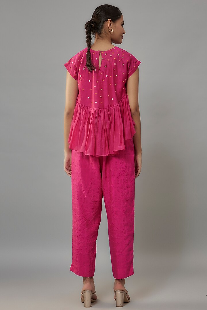 Pink Chanderi Aari & Resham Hand Embroidered Gathered Co-Ord Set by Deep Thee at Pernia's Pop Up Shop