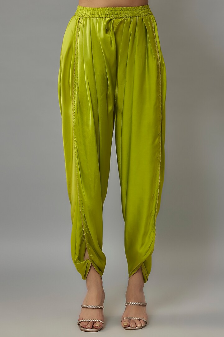 Lime Green Chanderi Zari & Resham Hand Embroidered Kurta Set by Deep Thee at Pernia's Pop Up Shop