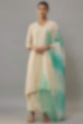 Ivory Chanderi & Organza Resham Embroidered A-Line Kurta Set by Deep Thee at Pernia's Pop Up Shop