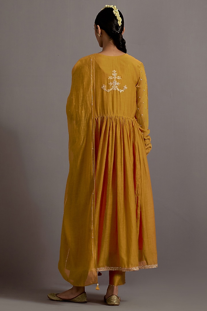 Mustard Yellow Chanderi Hand Embroidered Gathered Wedding Anarkali Set by Deep thee at Pernia's Pop Up Shop