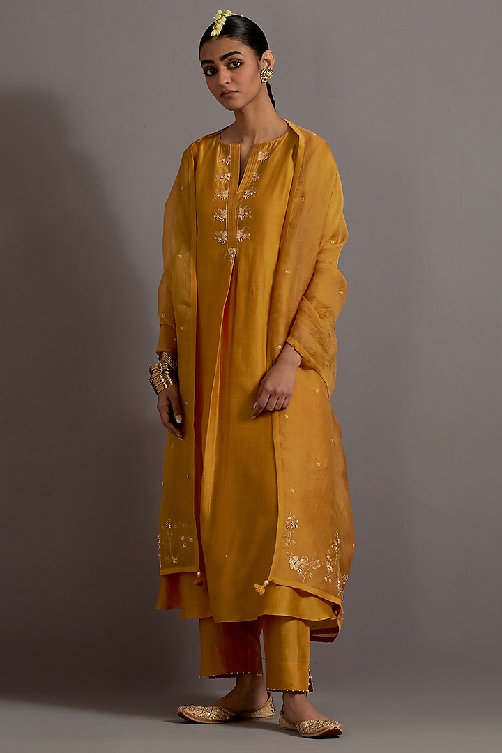 Mustard Yellow Chanderi Hand Embroidered A-Line Kurta Set by Deep thee at Pernia's Pop Up Shop