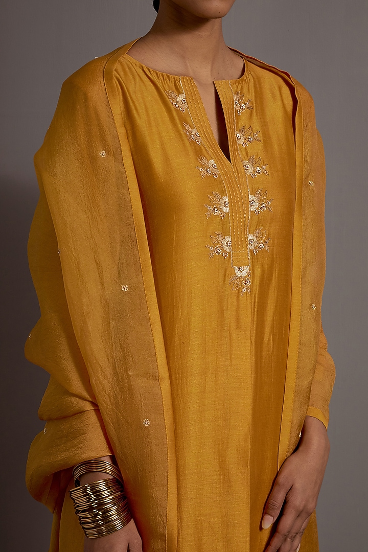 Mustard Yellow Chanderi Hand Embroidered A-Line Kurta Set by Deep thee at Pernia's Pop Up Shop