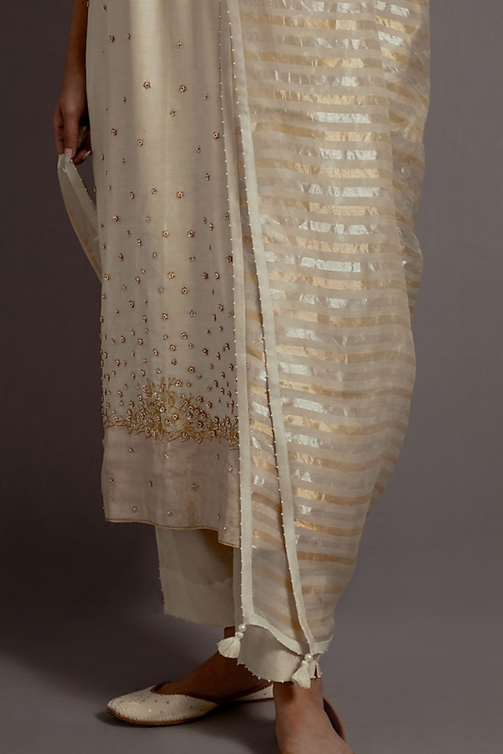 Ivory Chanderi Zardosi Embroidered Straight Kurta Set by Deep thee at Pernia's Pop Up Shop