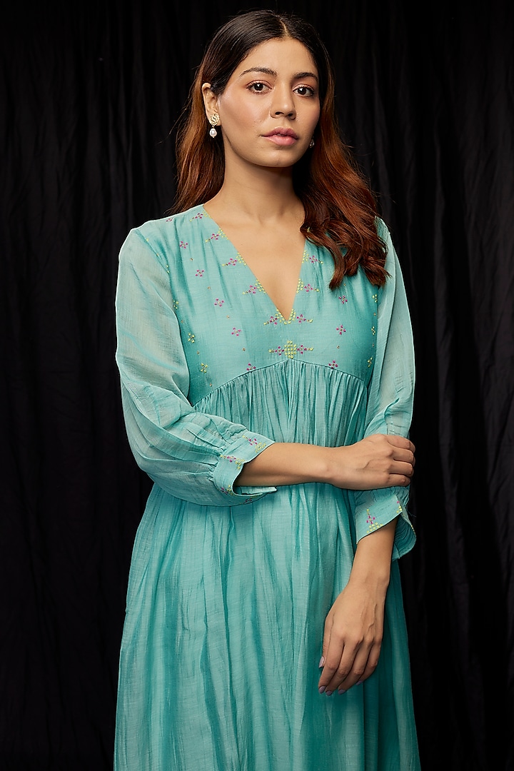 Powder Blue Chanderi Gathered Kurta Set by Deep thee at Pernia's Pop Up Shop
