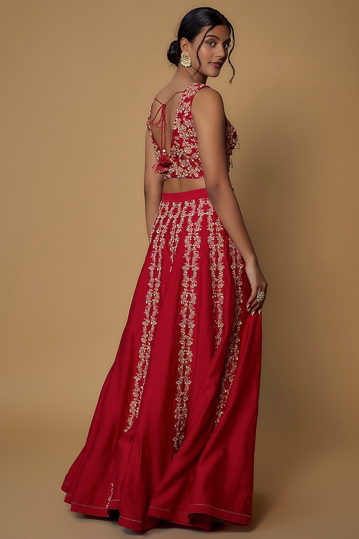 Red Silk Embroidered Wedding Lehenga Set by Deep thee at Pernia's Pop Up Shop
